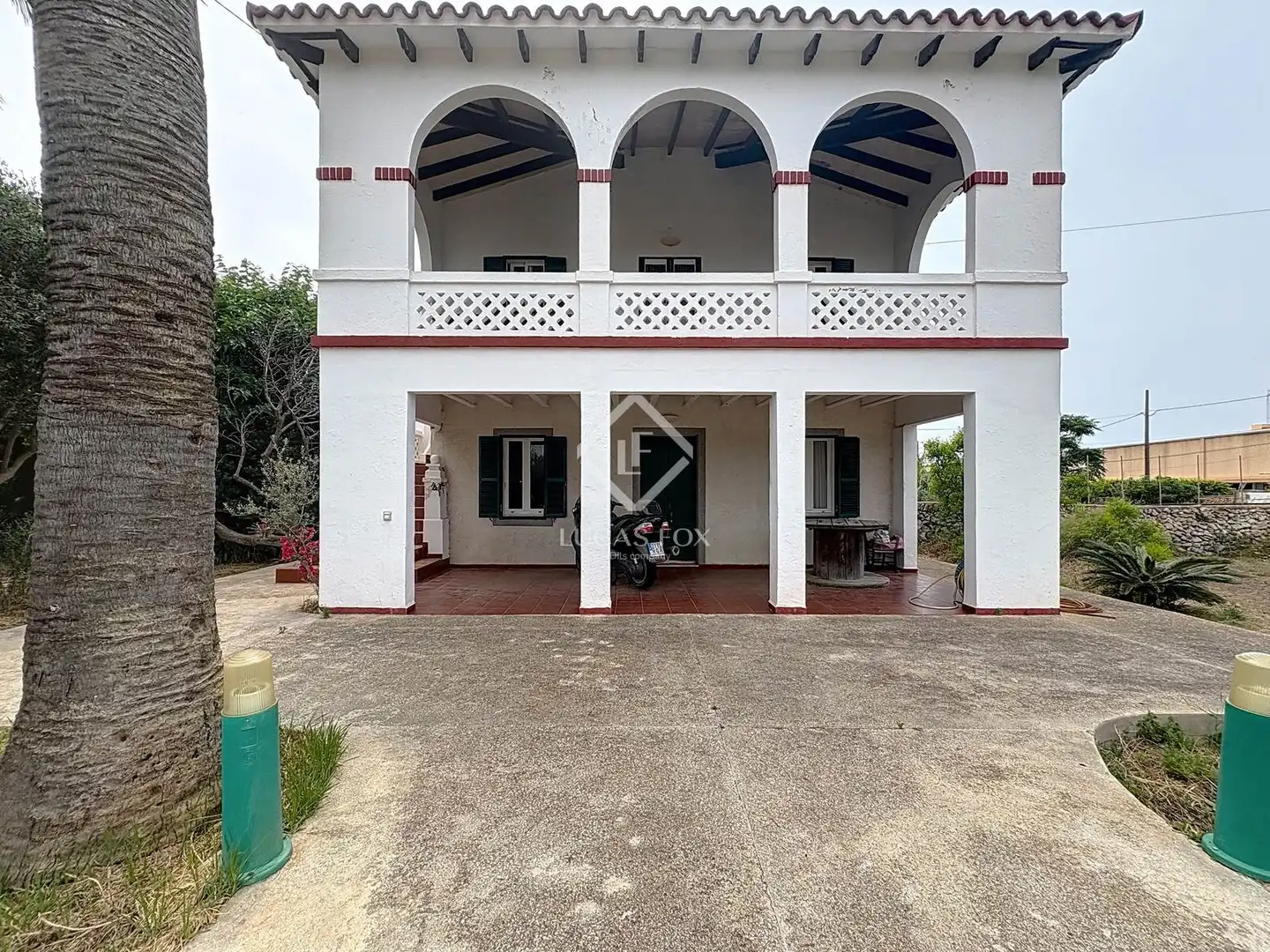 Vista exterior de Casa o xalet en venda en Ciutadella de Menorca amb Jardí privat, Terrassa i Traster