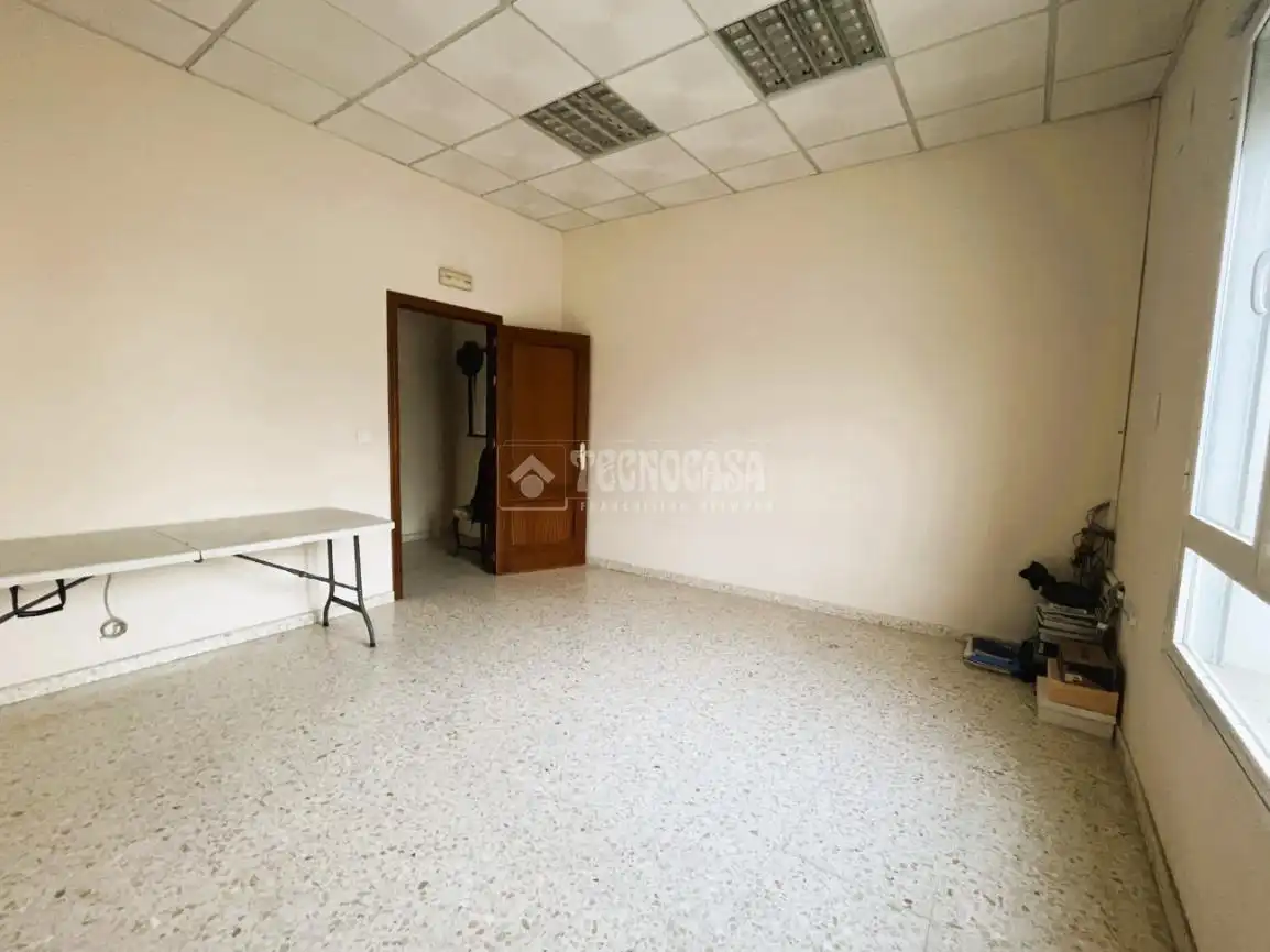 Commercial properties for rent in Pilas