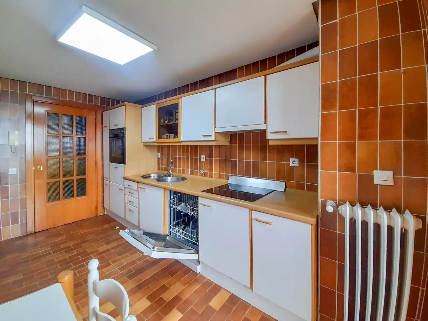 Kitchen of Flat for rent in Madrid  with Heating, Parquet flooring and Terrace