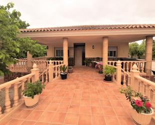 Vista exterior de Casa o xalet en venda en Lorca amb Aire condicionat, Terrassa i Piscina