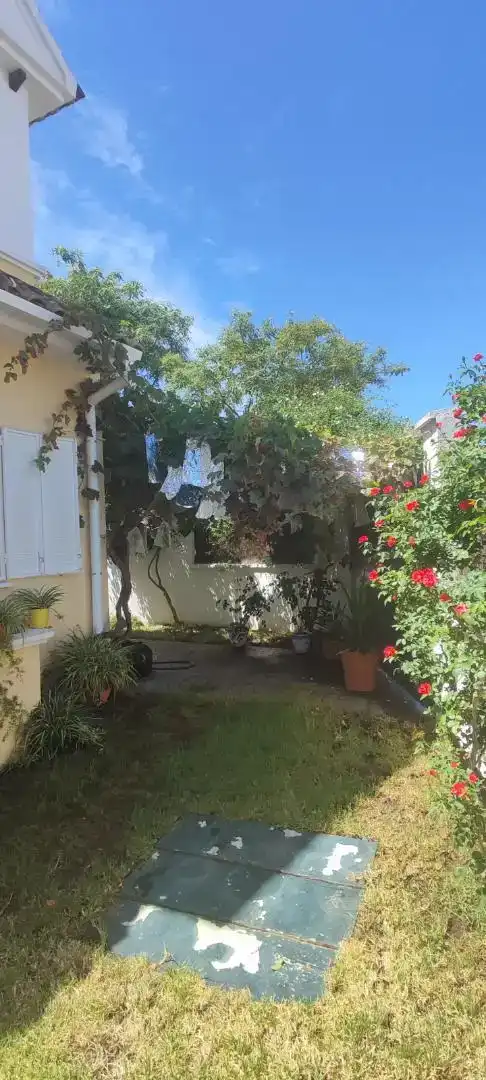 Jardí de Casa o xalet en venda en Espartinas amb Aire condicionat, Jardí privat i Traster