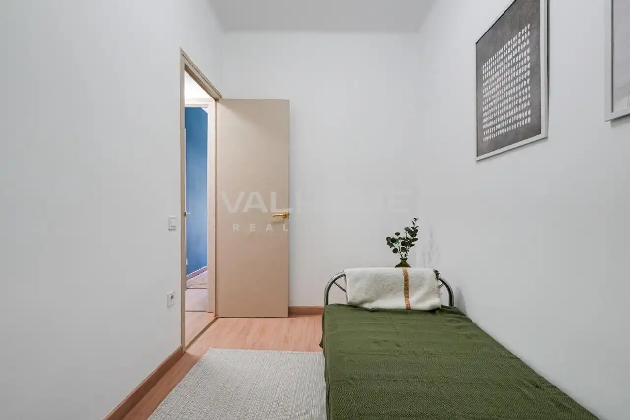 Schlafzimmer von Wohnungen zum Verkauf in Barcelona mit Klimaanlage, Heizung und Balkon