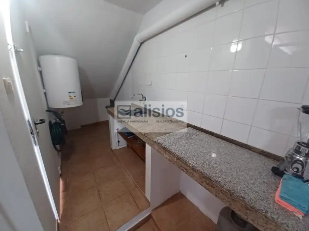 Cocina de Casa adosada en venta en San Isidro