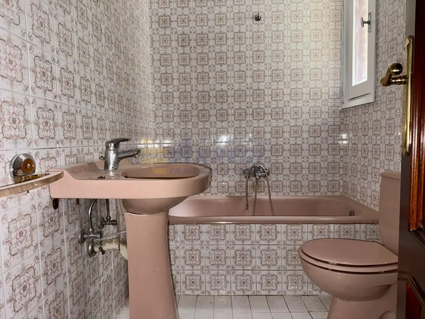 Bathroom of Flat for sale in Eibar