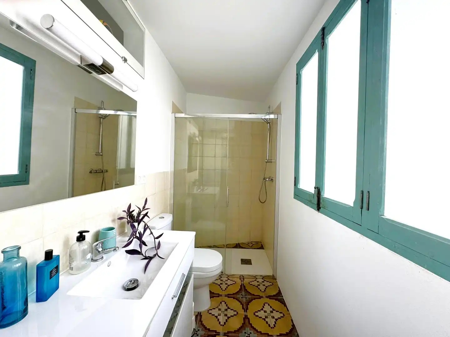 Bathroom of Country homes for sale in Dénia  with Air Conditioner, Parquet flooring and Terrace