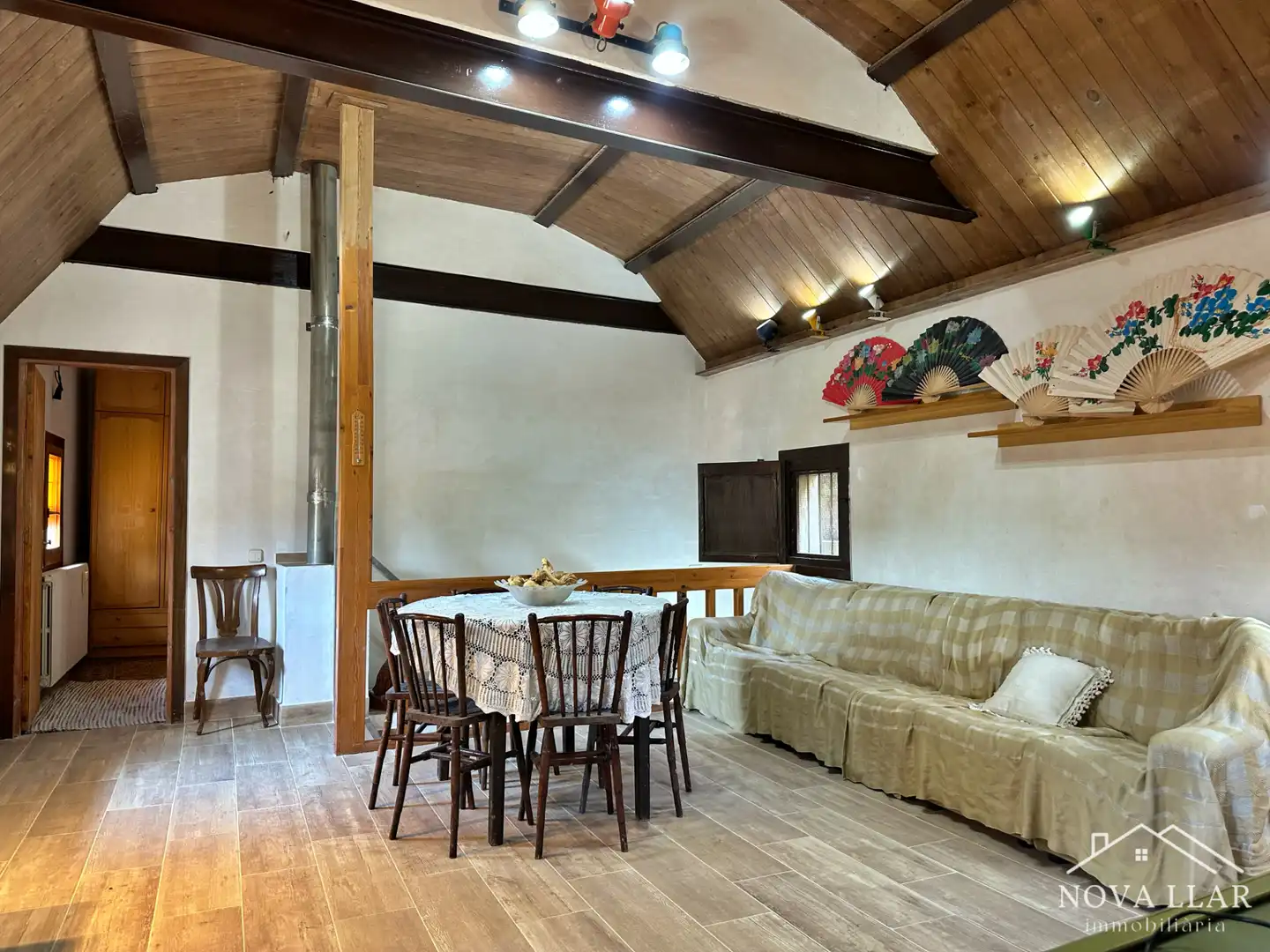 Living room of Country homes for sale in Campdevànol  with Heating, Private garden and Parquet flooring