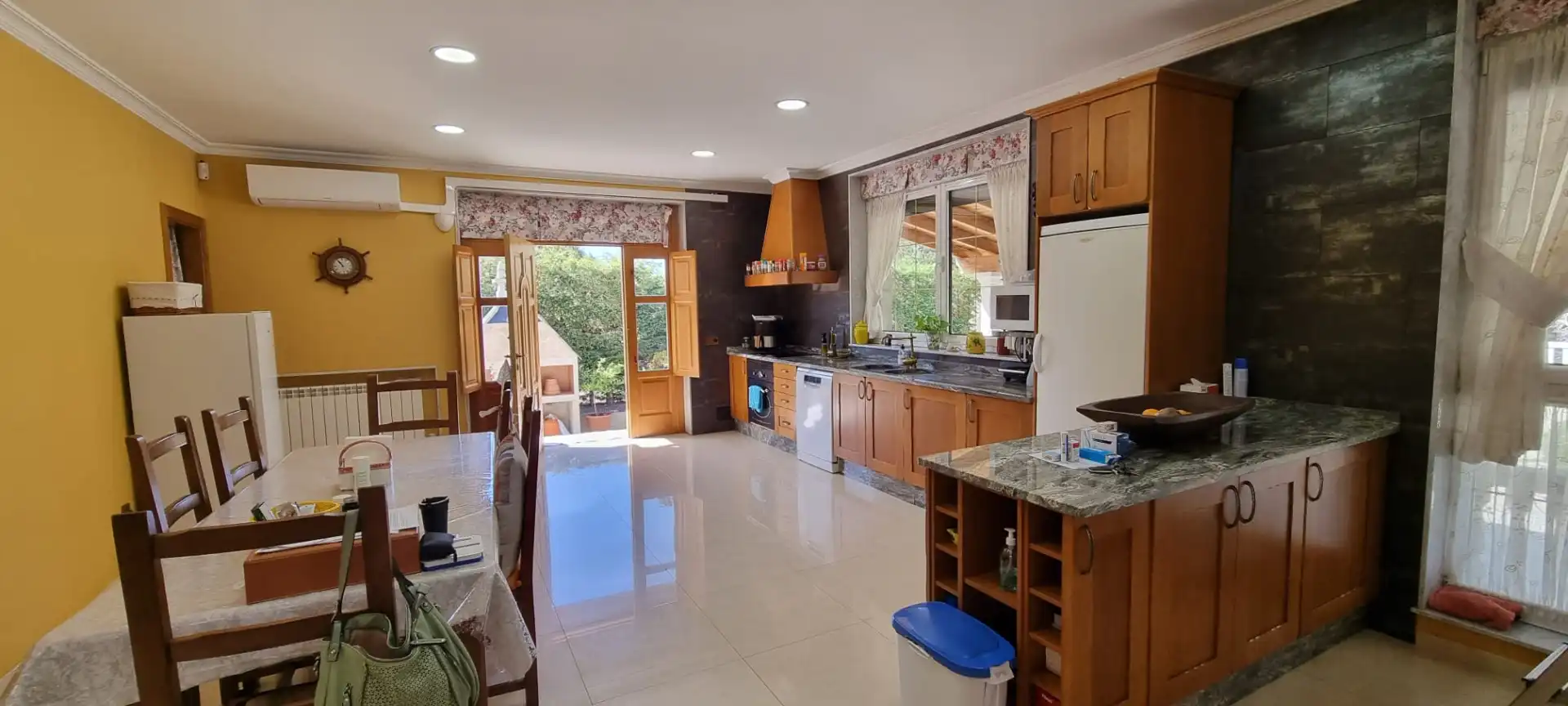 Cuina de Casa o xalet en venda en Moralzarzal amb Aire condicionat, Calefacció i Jardí privat