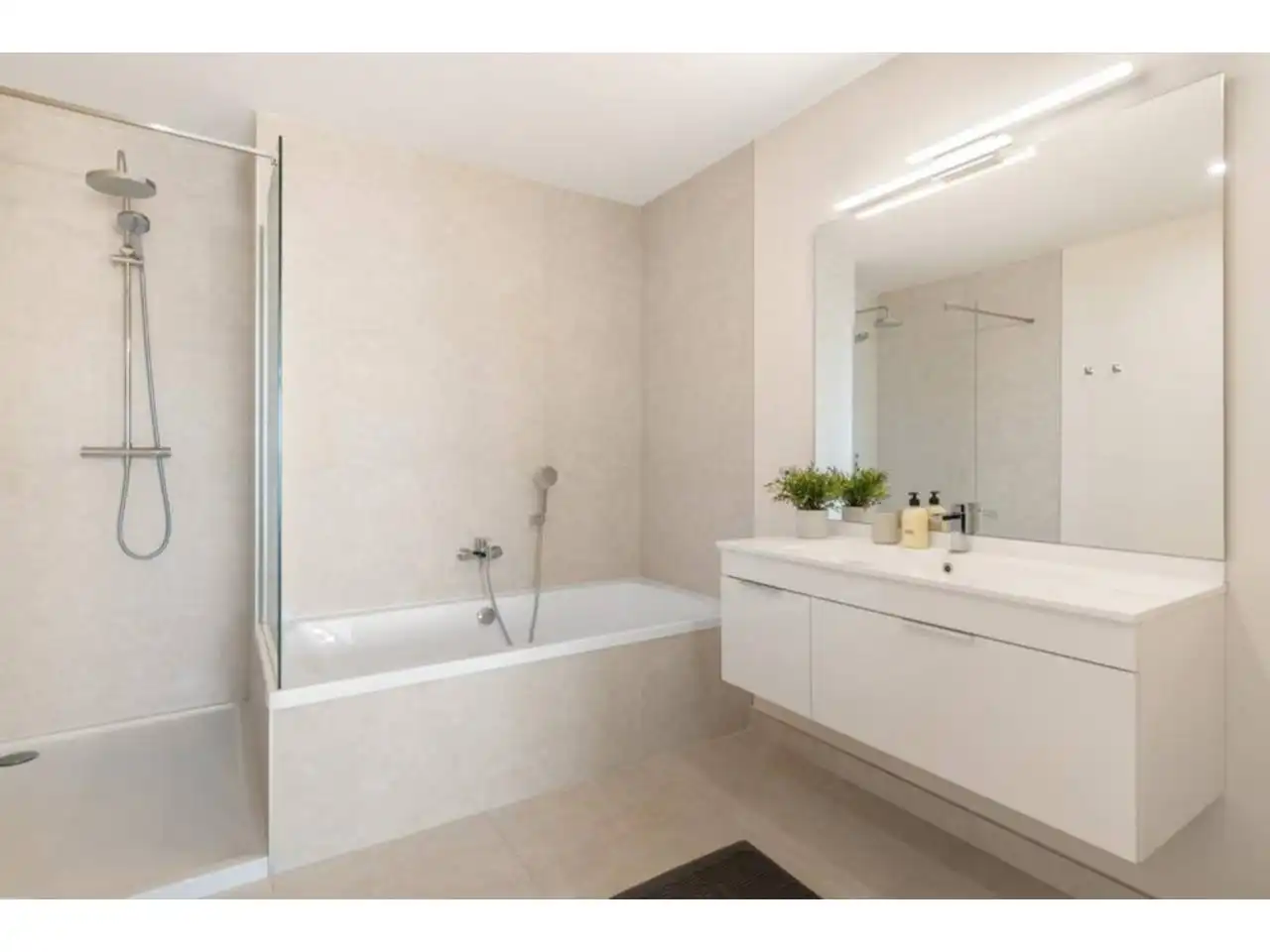 Baño de Ático en venta en Mijas con Aire acondicionado, Terraza y Trastero