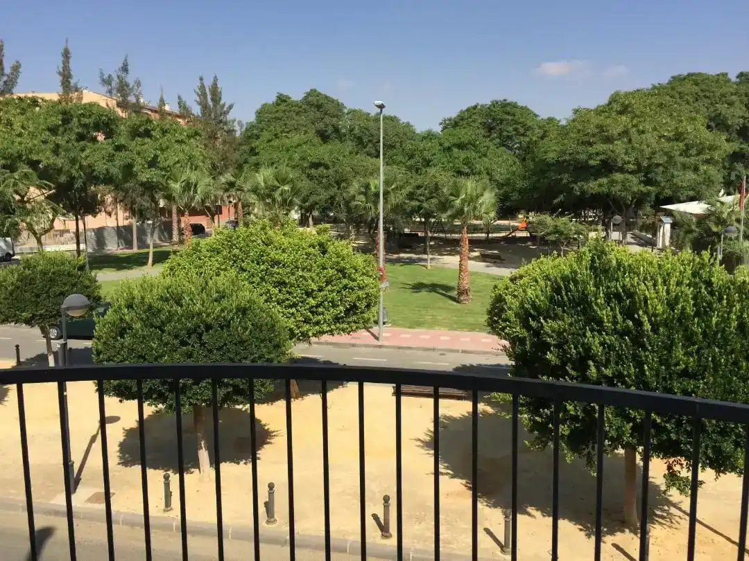 Außenansicht von Maisonette zum Verkauf in Murcia mit Klimaanlage und Balkon