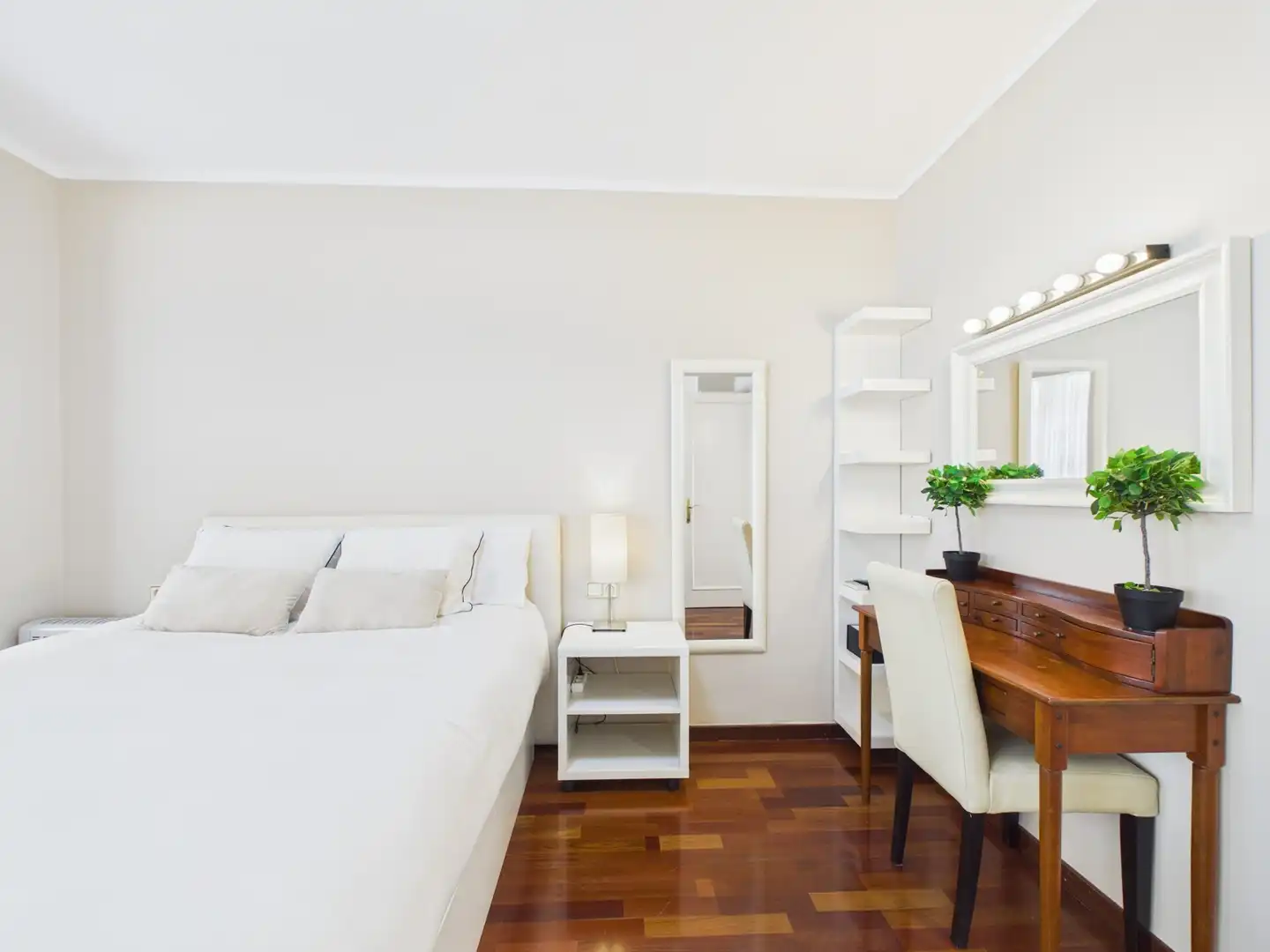 Dormitori de Apartament de lloguer en  Palma de Mallorca amb Aire condicionat, Moblat i Balcó