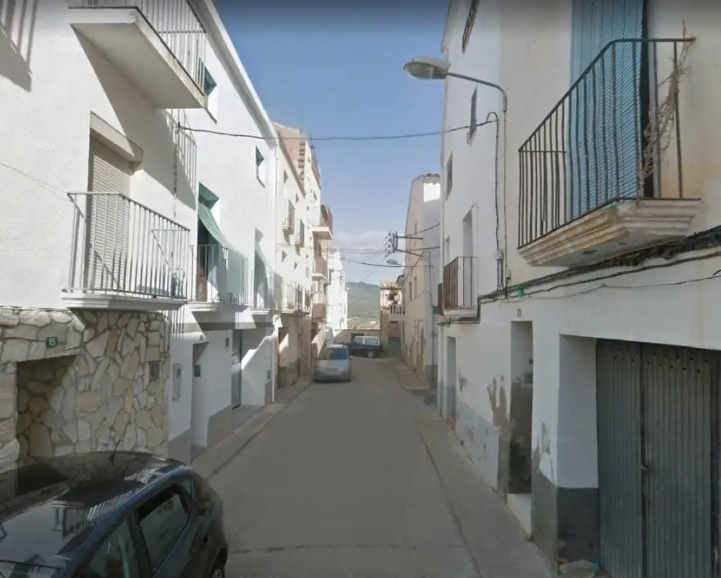 Grundstücke zum Verkauf in C/ Ebre, Riba-roja d'Ebre