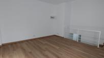 Flat to rent in  Madrid Capital  with Air Conditioner and Washing machine