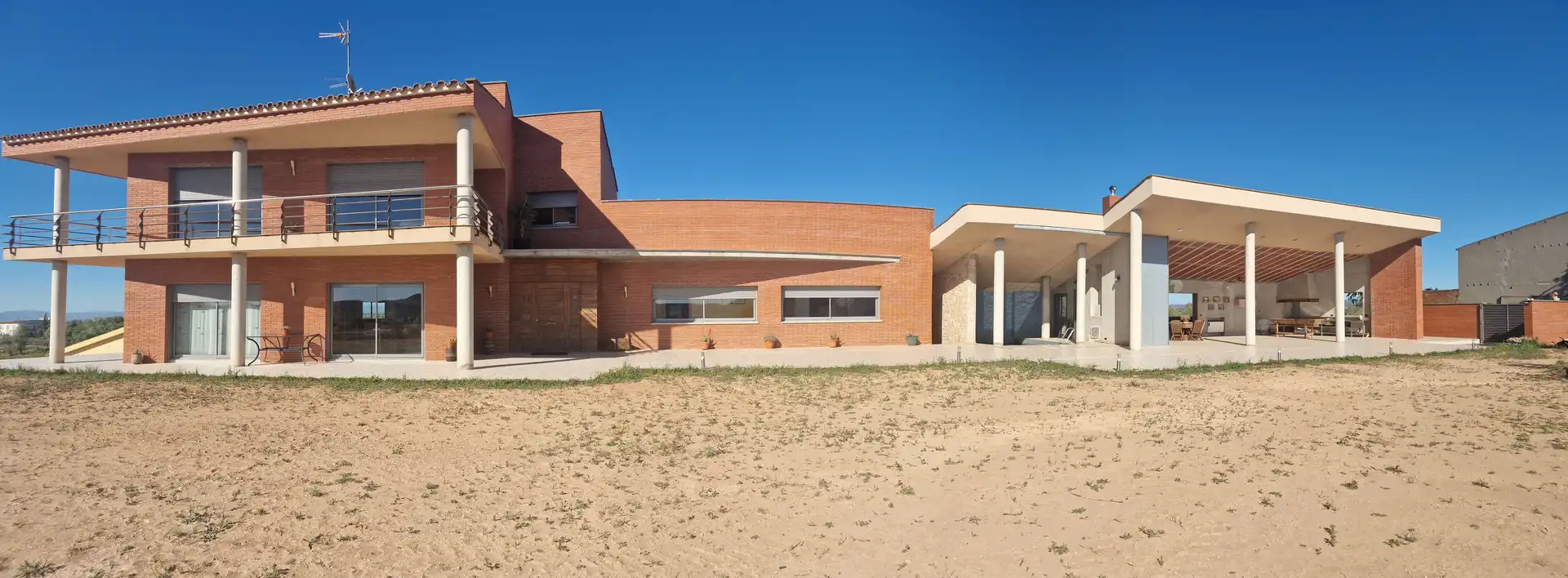 Vista exterior de Casa o chalet en venta en Les Borges Blanques con Aire acondicionado, Calefacción y Jardín privado
