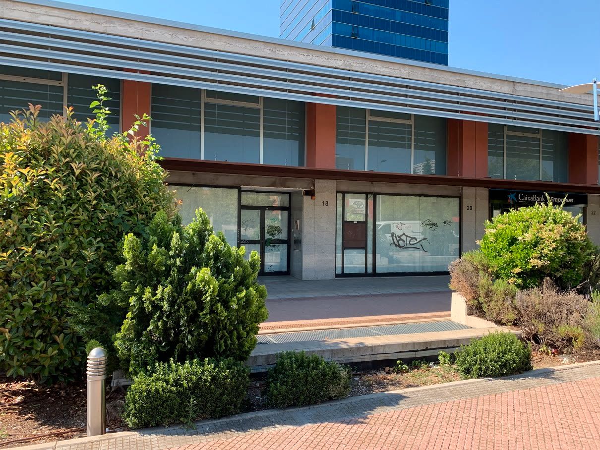 Exterior view of Premises for sale in Alcalá de Henares
