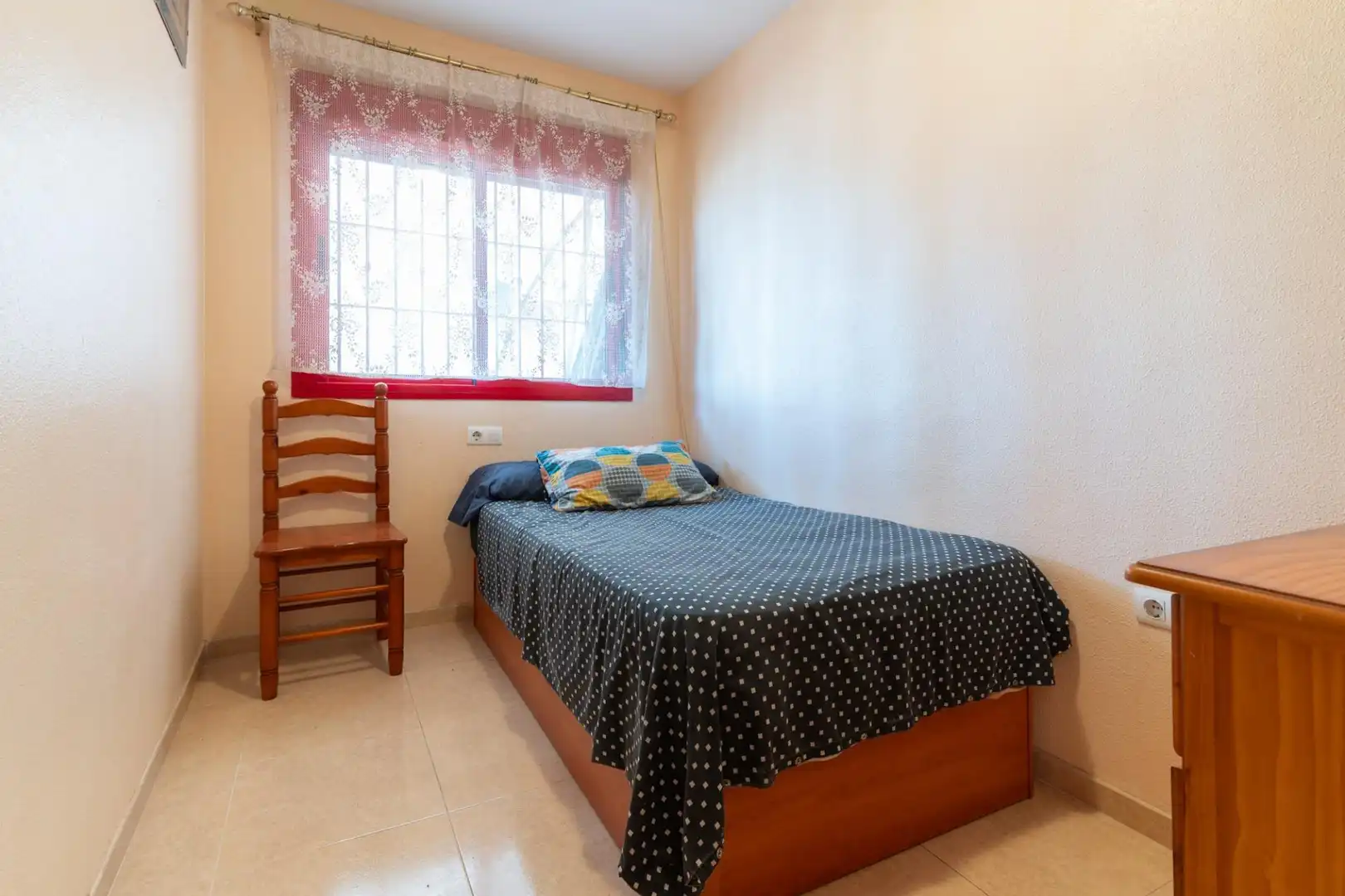 Habitación de Ático en venta en Roquetas de Mar con Aire acondicionado, Terraza y Trastero