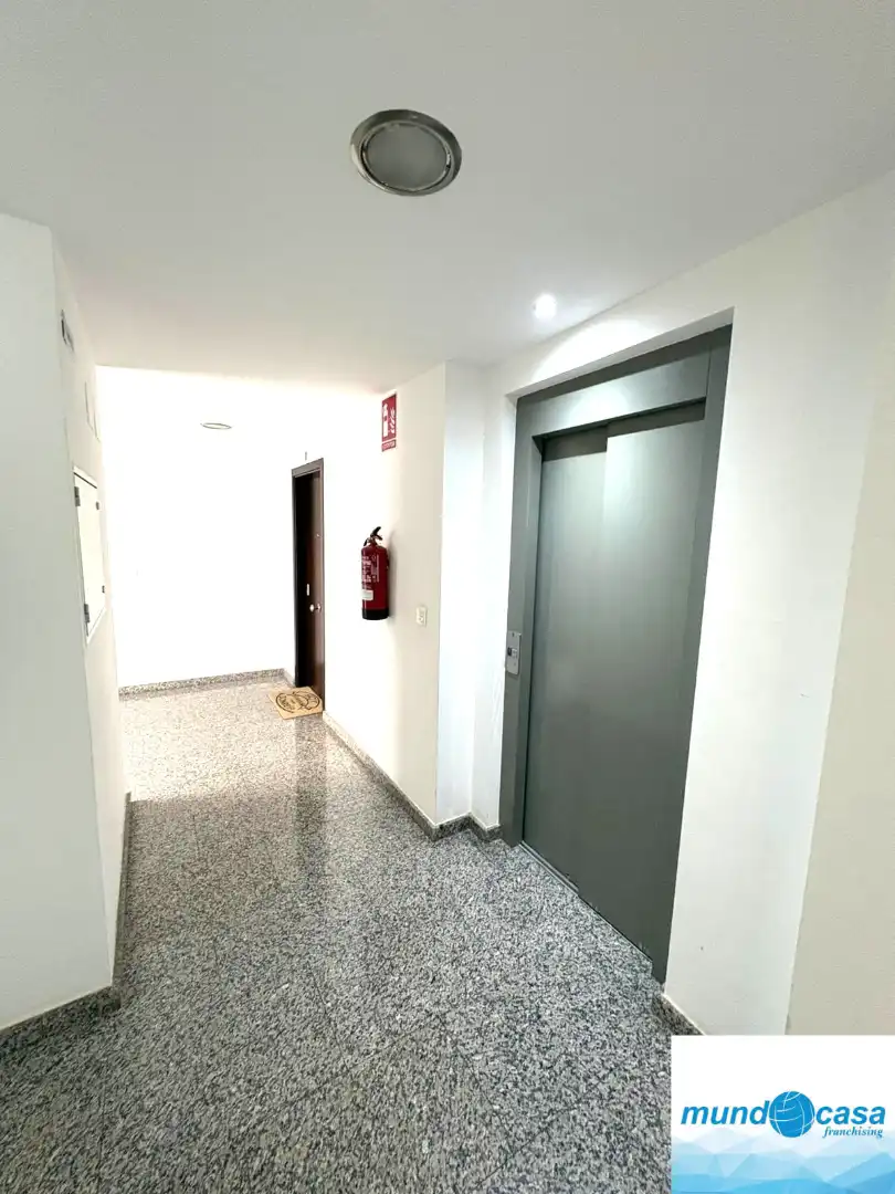 Flat for sale in Pinseque  with Air Conditioner, Heating and Terrace