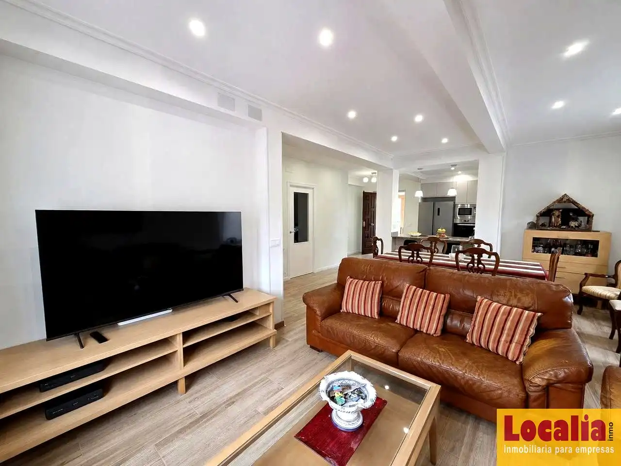 Sala de estar de Casa o chalet en venta en Miengo con Jardín privado, Terraza y Amueblado