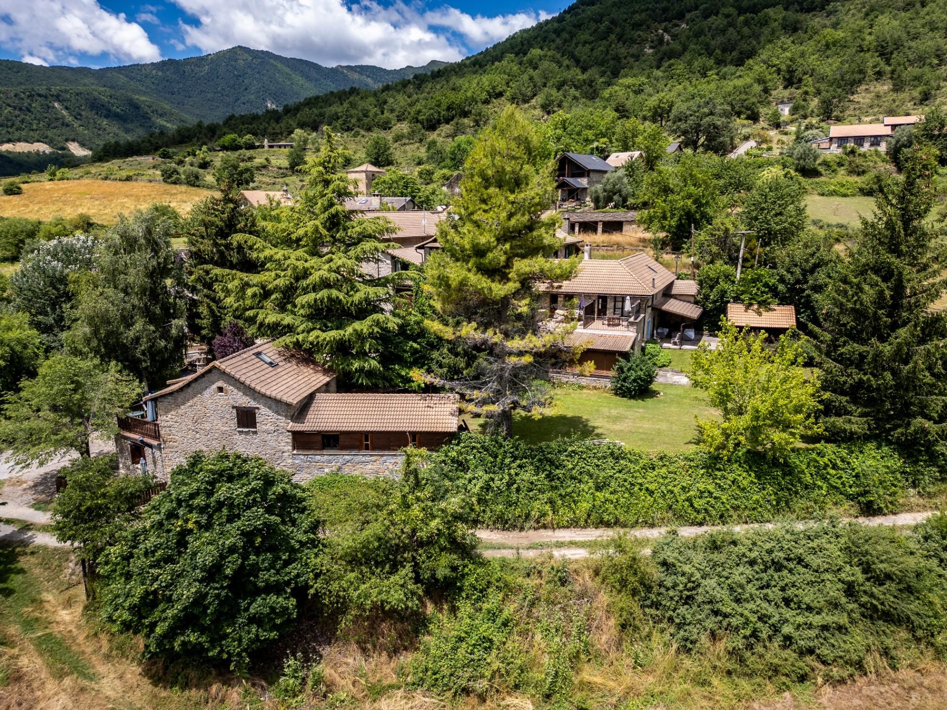 Exterior view of Residential for sale in Fiscal
