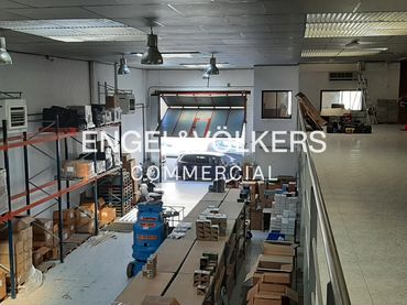 Local commercial à vendre à Poble