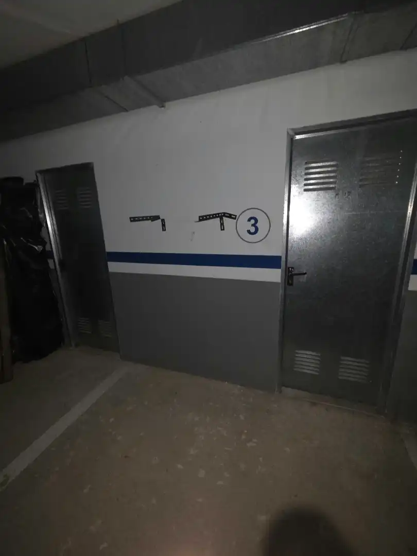 Aparcament de Apartament en venda en Pedanías