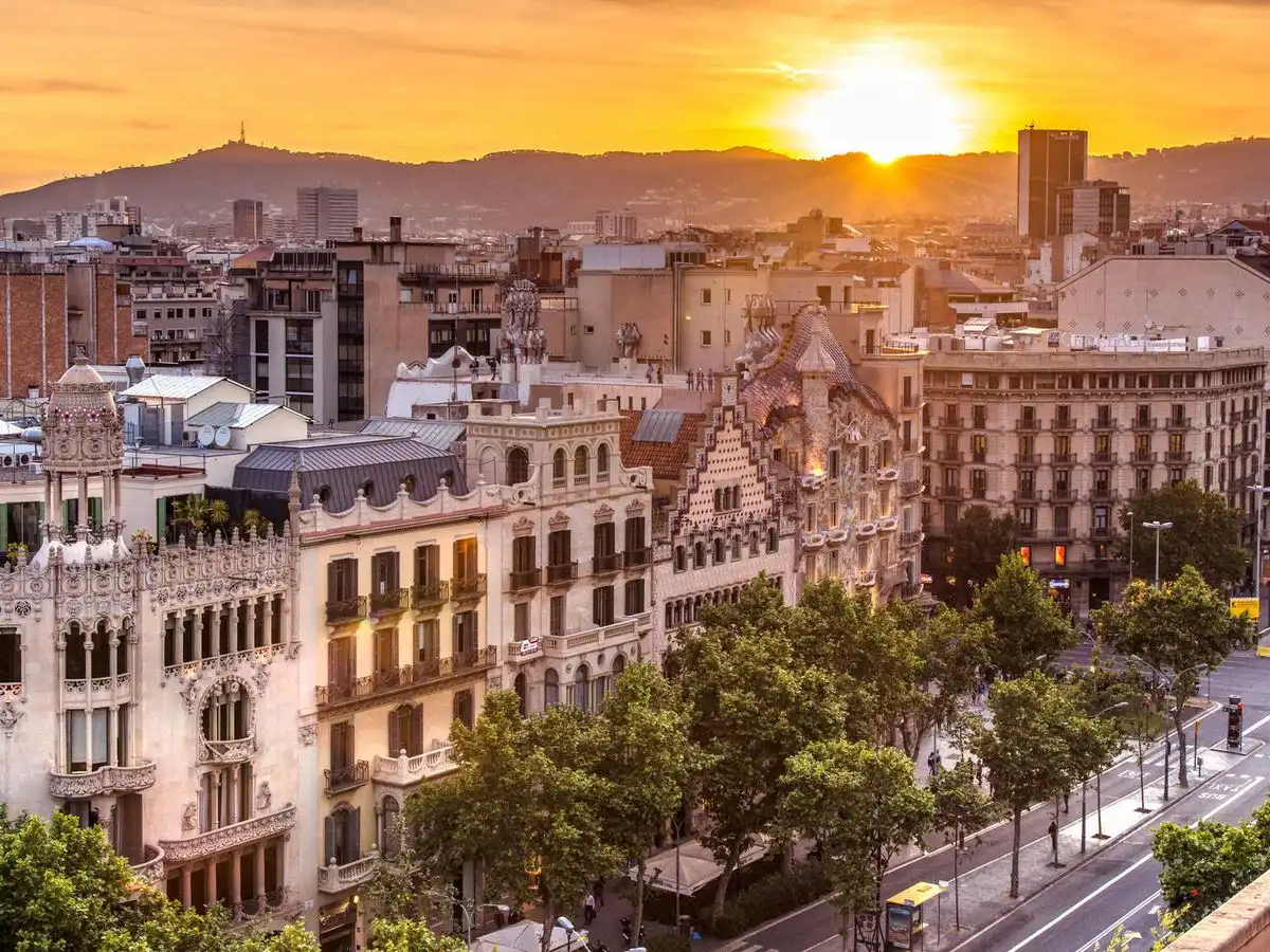 Exterior view of Flat for sale in Barcelona  with Air Conditioner, Heating and Oven
