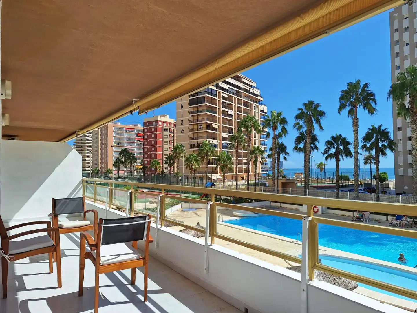 Apartament amb terrassa en venda a Calle METGE GRAU FONT
