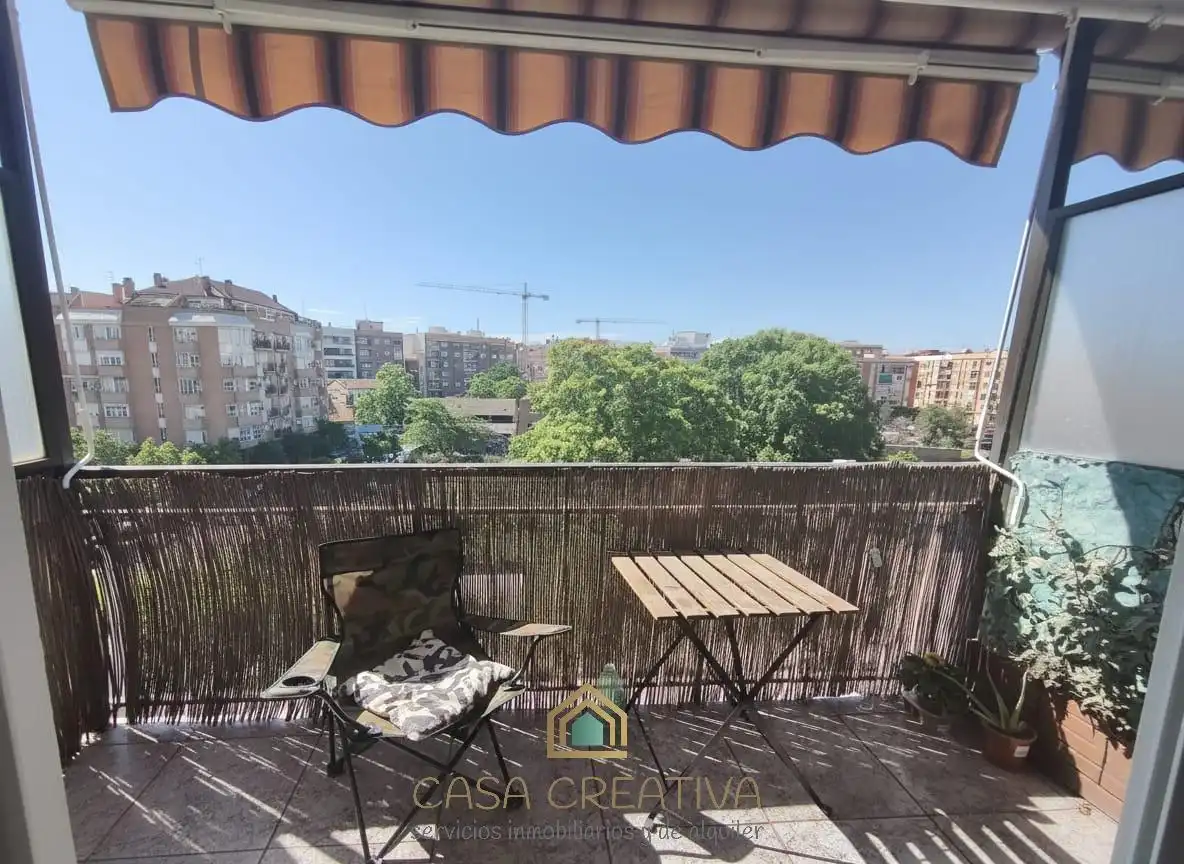 Terraza de Piso en venta en Valencia con Amueblado y Balcón