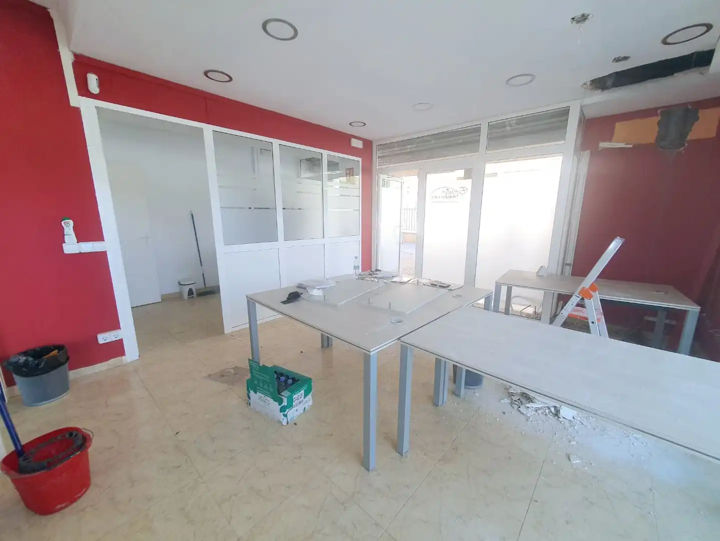 Commercial properties for rent in Piera  with Air Conditioner