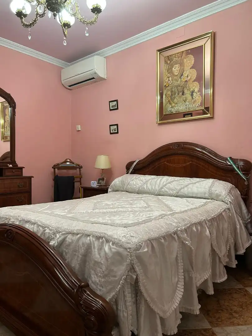 Habitación de Casa o chalet en venta en Jaén con Aire acondicionado, Calefacción y Jardín privado
