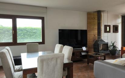 Sala d'estar de Casa o xalet en venda en Vitoria - Gasteiz amb Terrassa