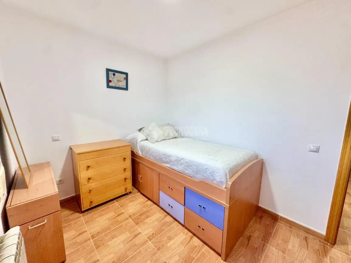 Habitación de Casa adosada en venta en Espinosa de Henares con Jardín privado y Trastero