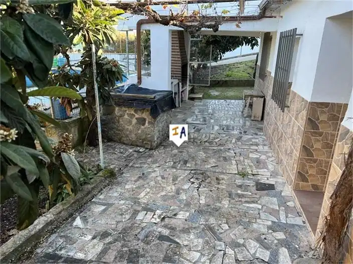 Finca rústica en venta en Castillo de Locubín