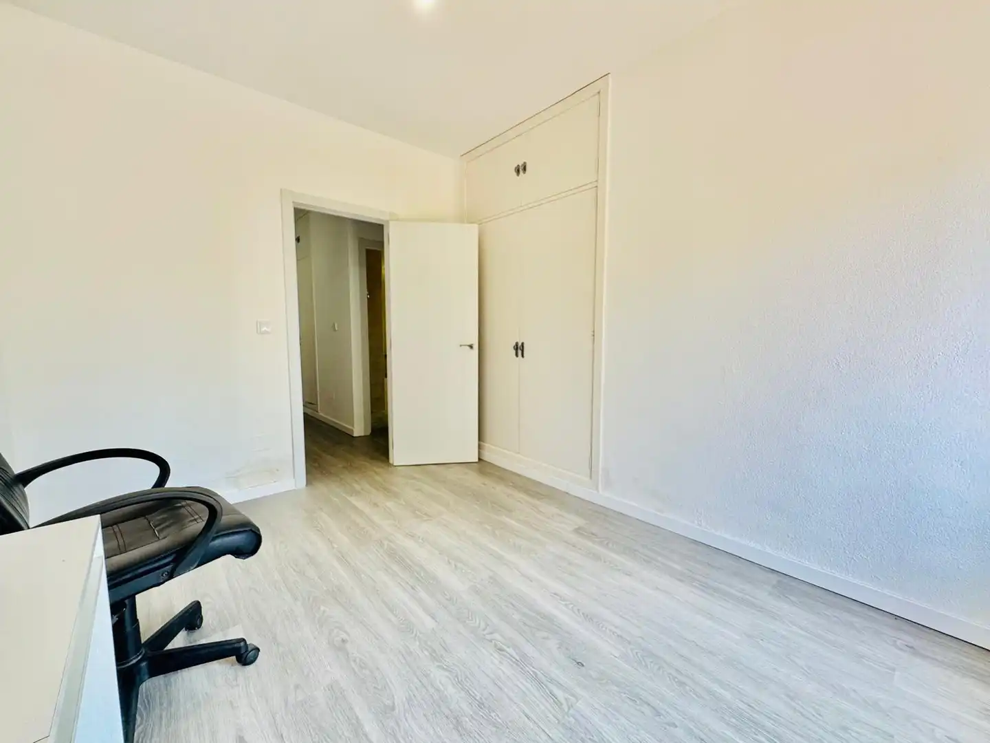 Bedroom of Houses for sale in Algeciras  with Private garden and Swimming Pool