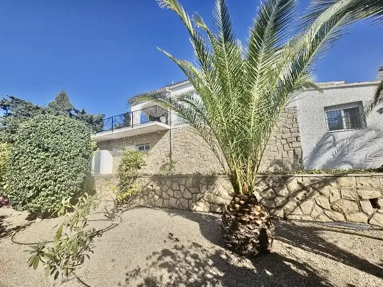 Houses for sale in L'Albir