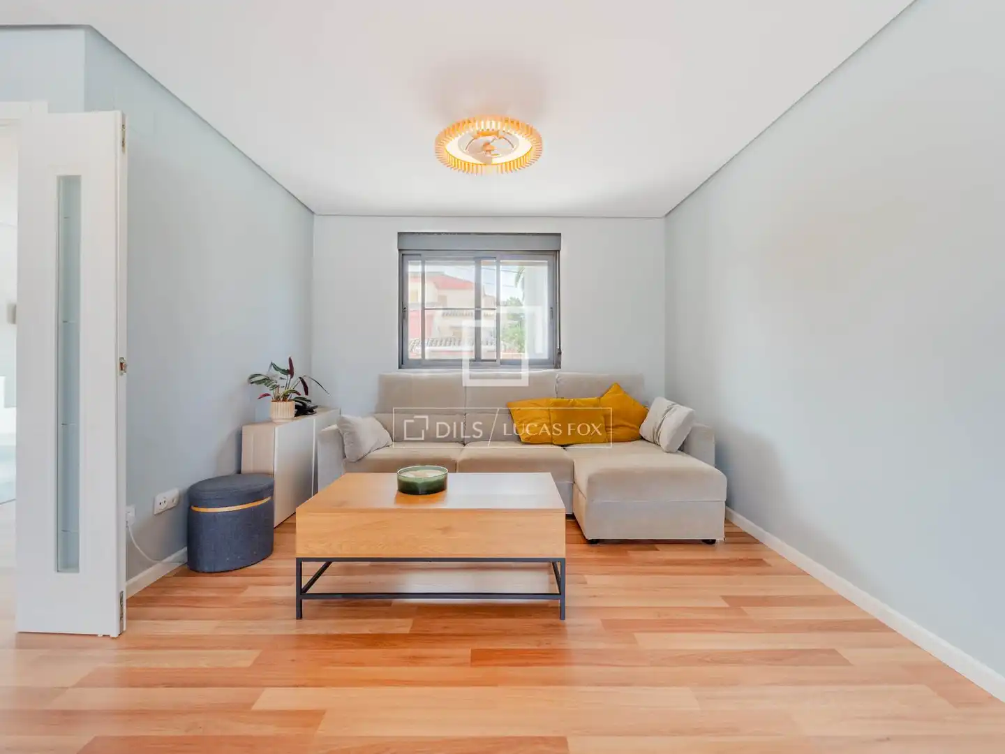 Sala de estar de Casa o chalet en venta en L'Eliana con Aire acondicionado, Calefacción y Jardín privado