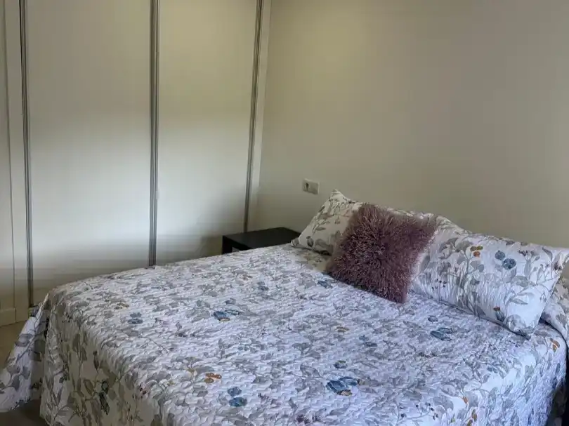 Schlafzimmer von Wohnung zur Miete in Muros mit Möbliert