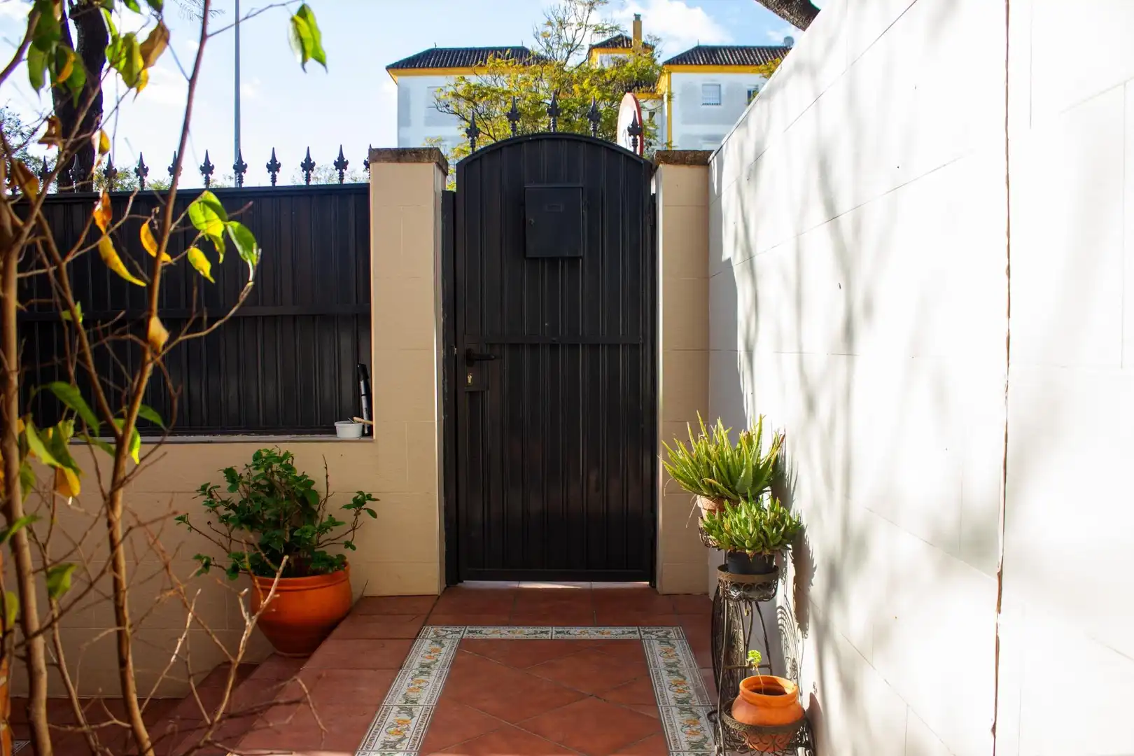 Vista exterior de Casa adosada en venta en Jerez de la Frontera con Aire acondicionado y Trastero