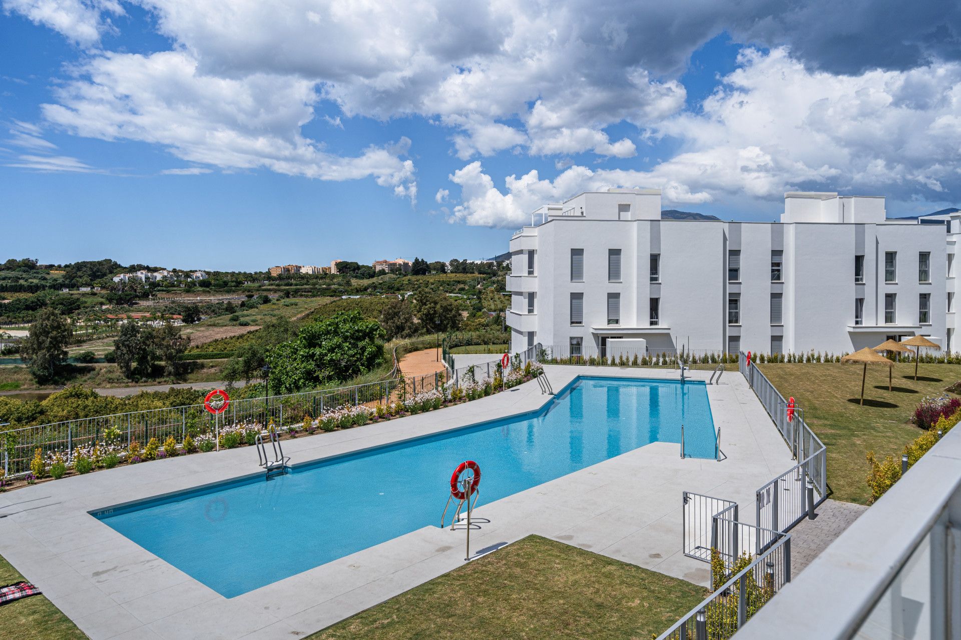 Piscina de Àtic de lloguer en Estepona amb Aire condicionat, Terrassa i Piscina