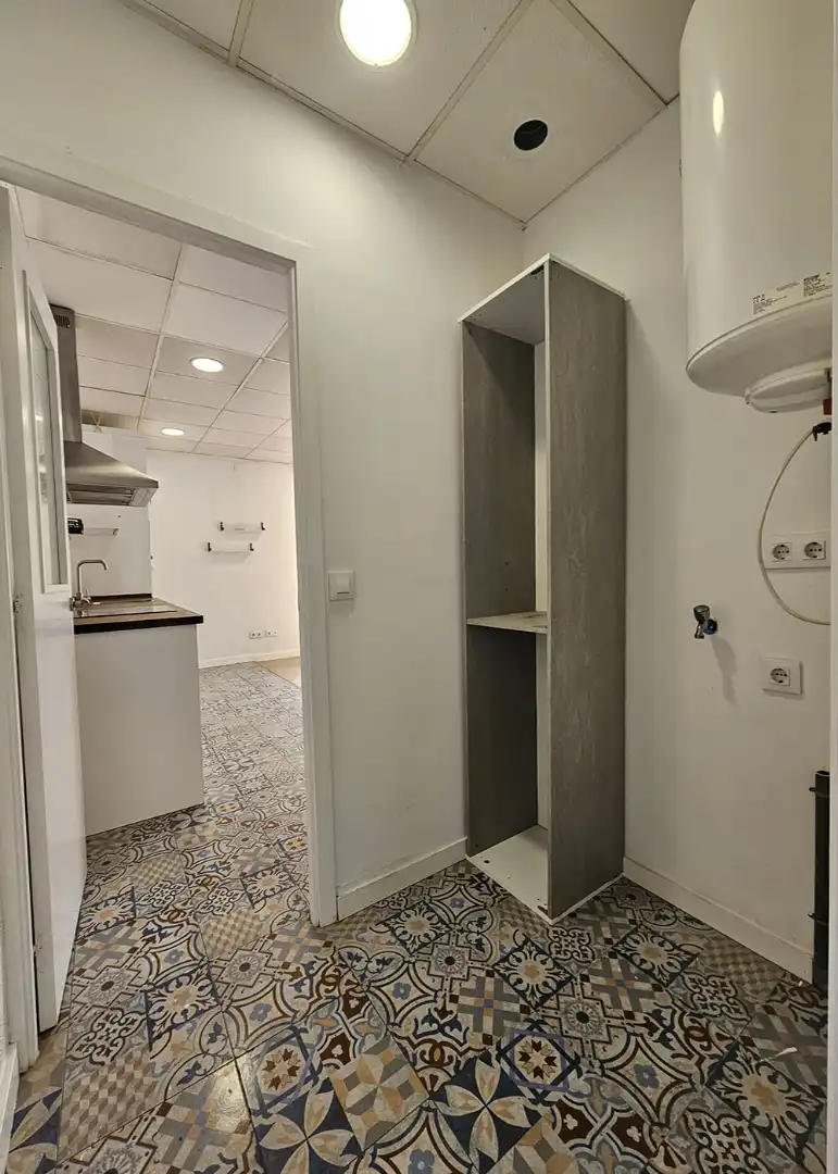 Office for rent in Riells i Viabrea, Girona