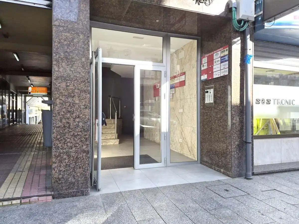 Oficina en venta en Carballo