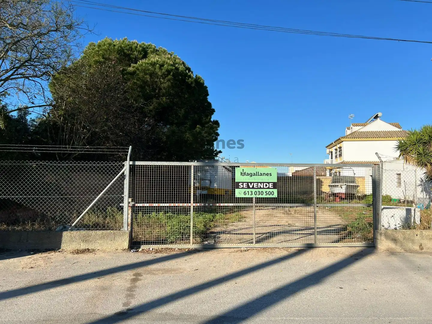 Vista exterior de Local en venta en Chipiona
