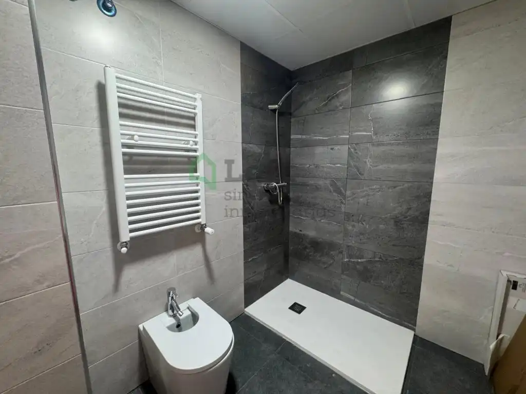 Apartament de lloguer a Maria Auxiliadora - Barriada de Llera