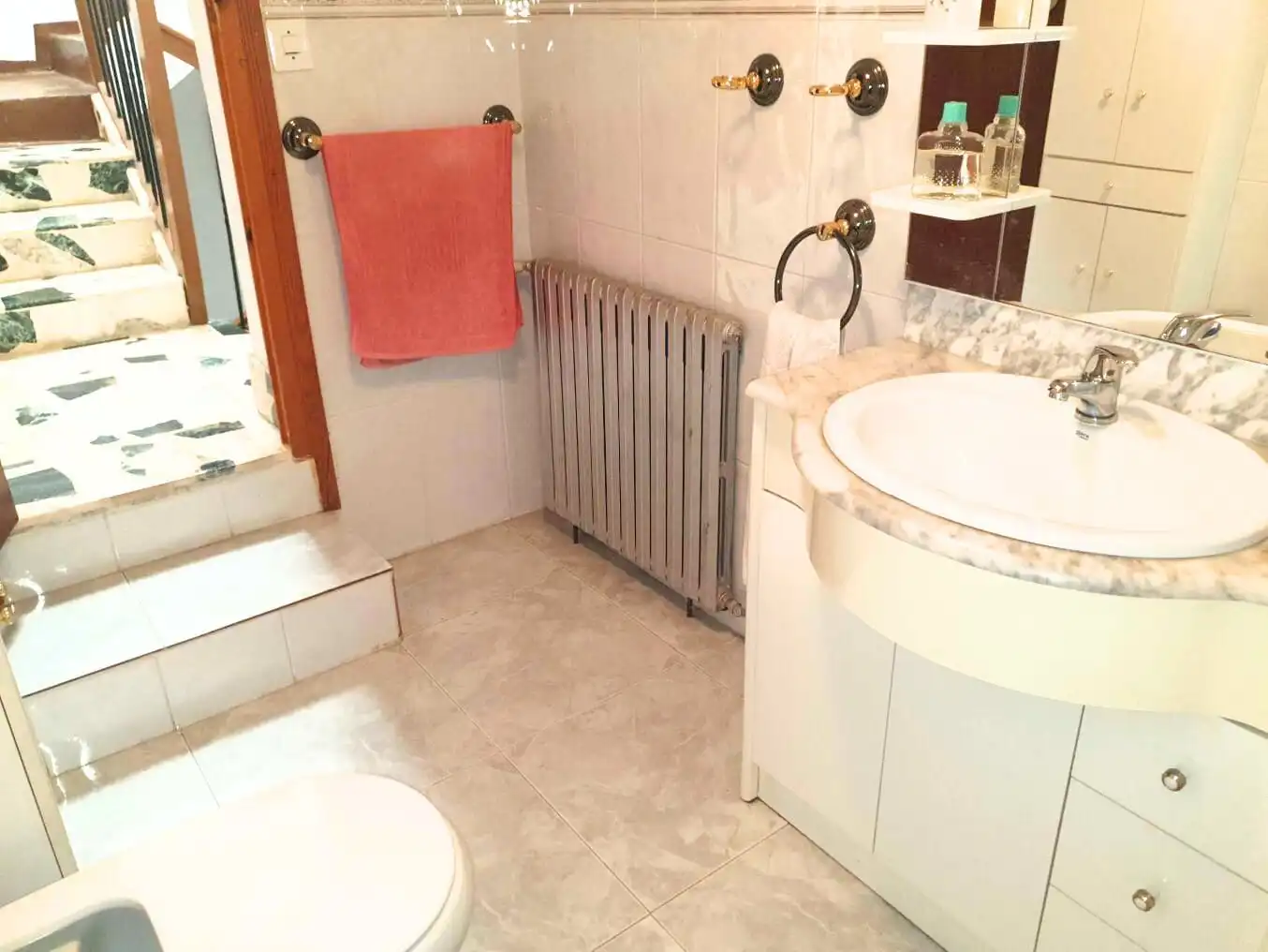 Badezimmer von Country house zum Verkauf in Atea mit Heizung, Terrasse und Abstellraum
