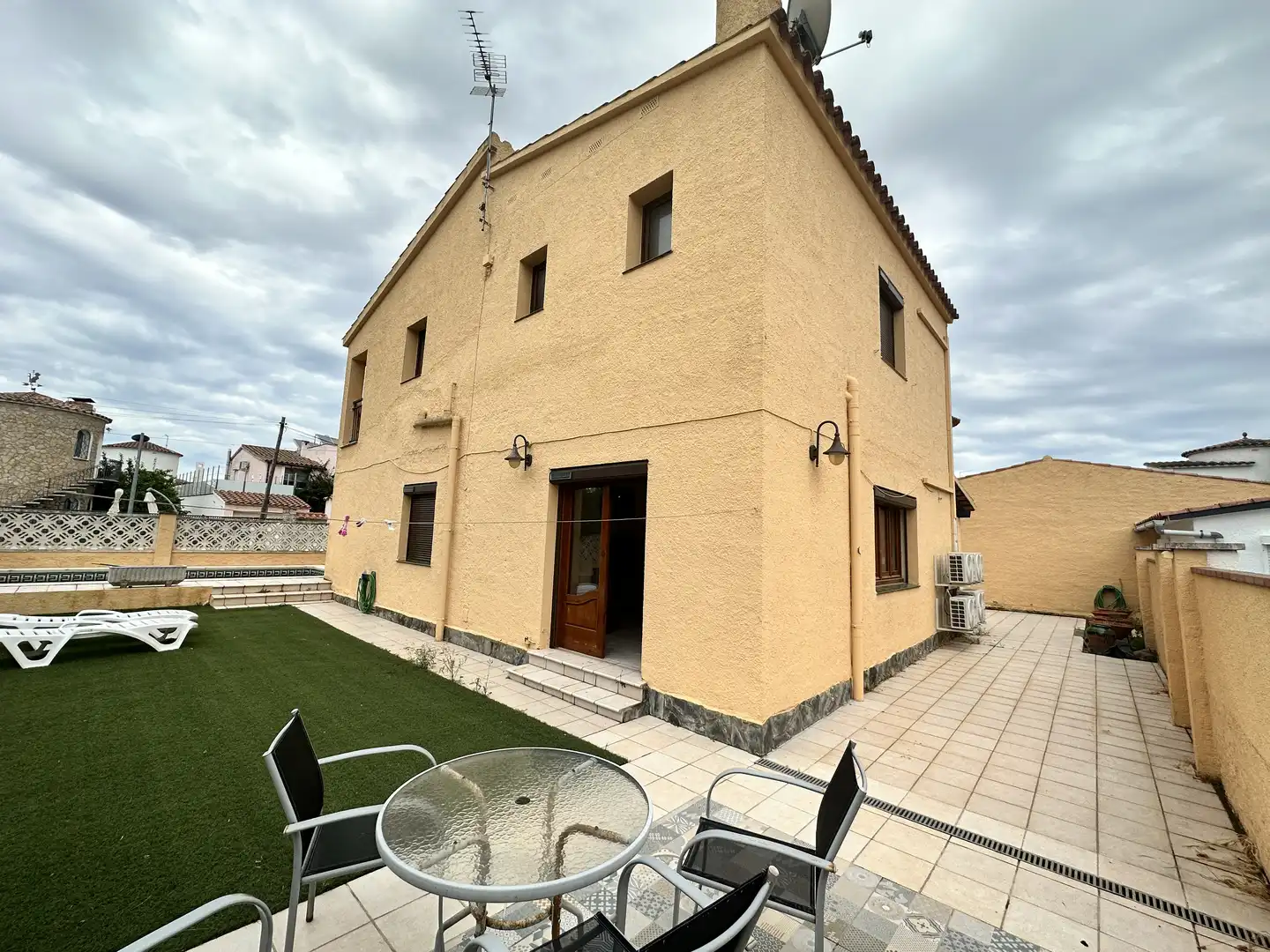 Casa amb terrassa en venda a Requesens, imagen 2