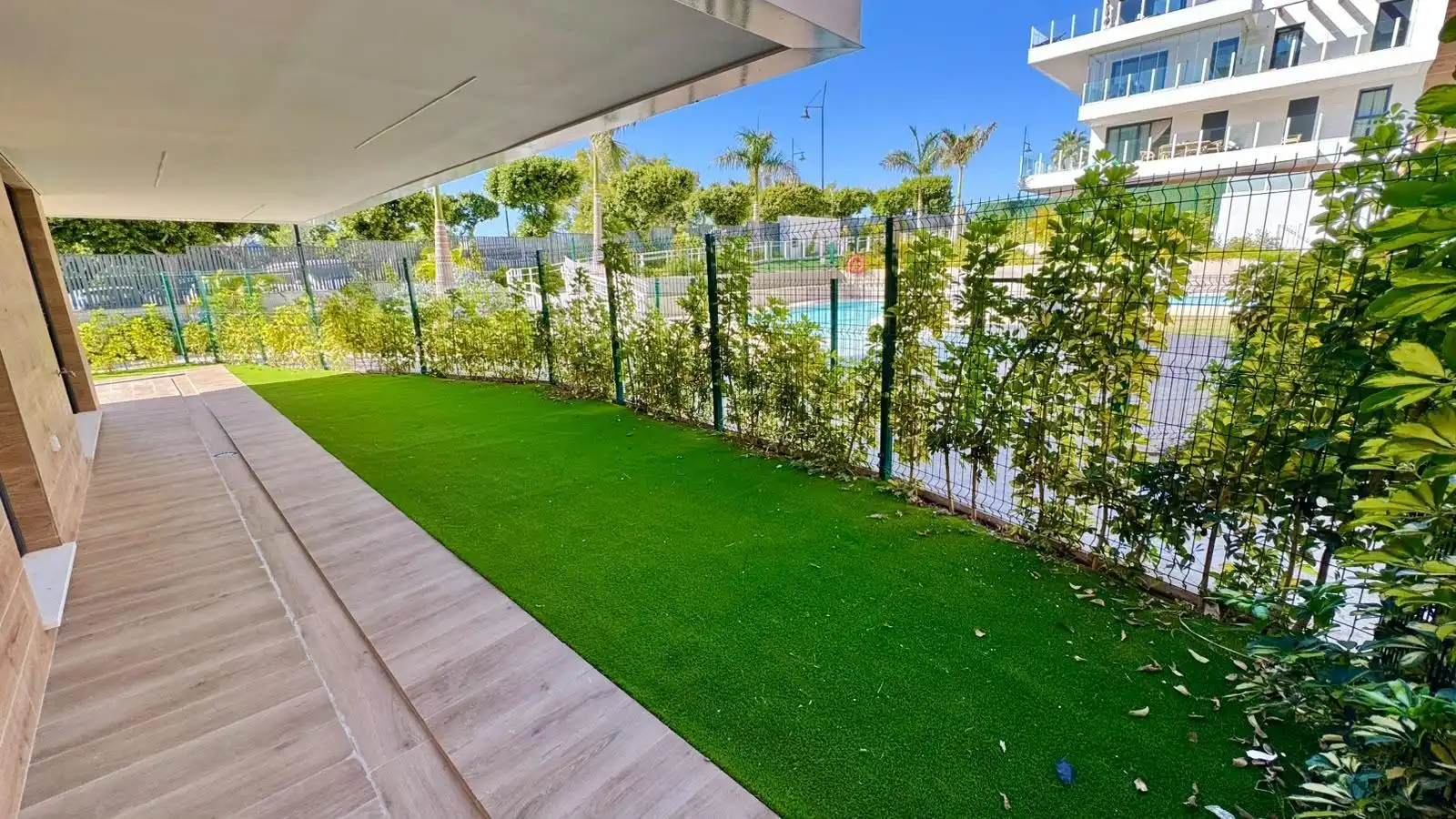 Terraza de Apartamento de alquiler en Torremolinos con Aire acondicionado, Calefacción y Jardín privado