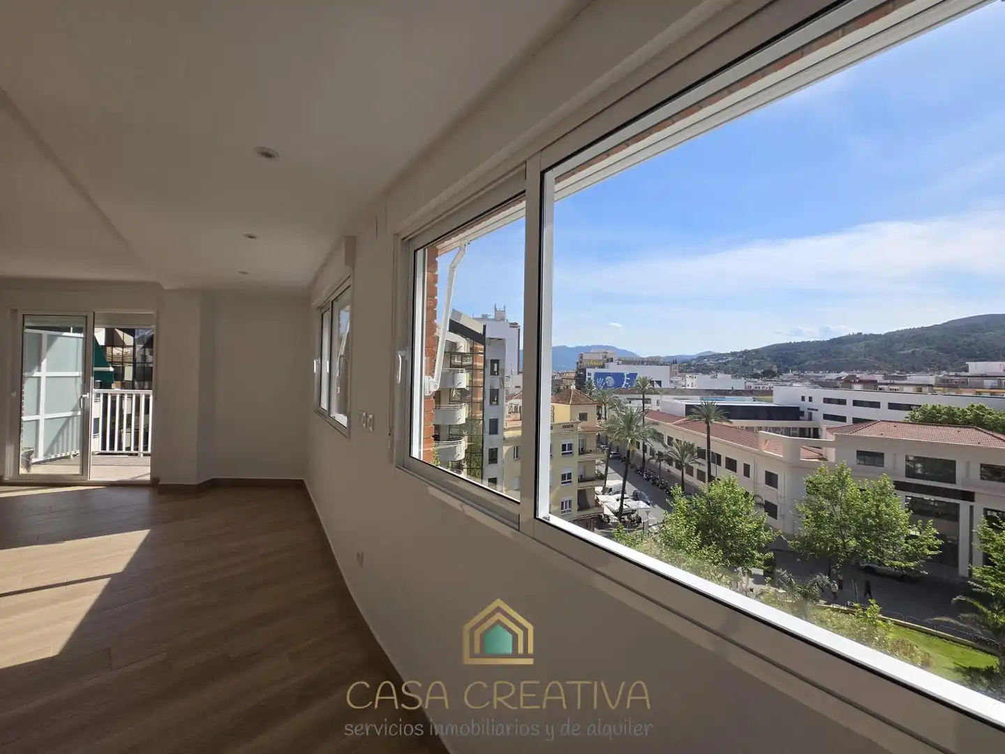 Vista exterior de Piso de alquiler en Gandia con Aire acondicionado, Calefacción y Balcón