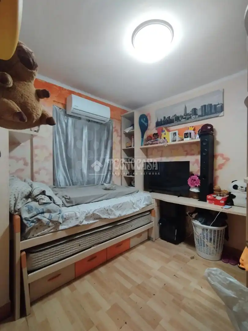 Bedroom of Flat for sale in Sevilla