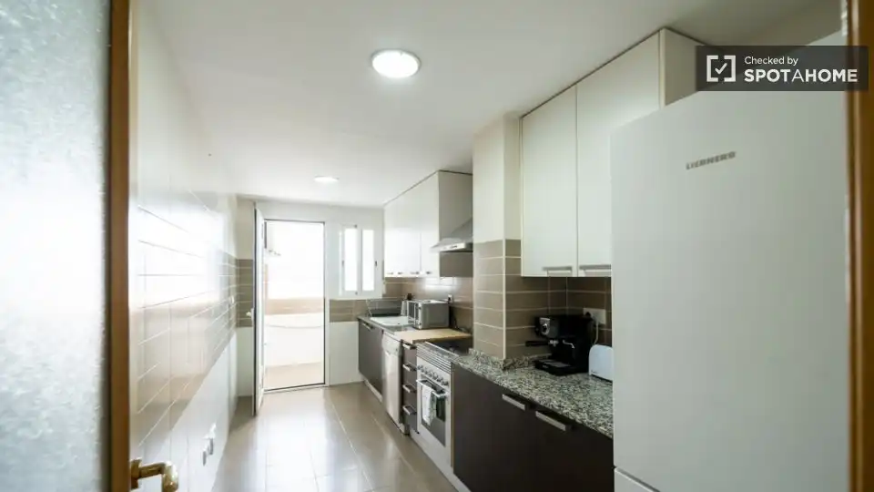 Piso con terraza en alquiler en Rascanya, imagen 8