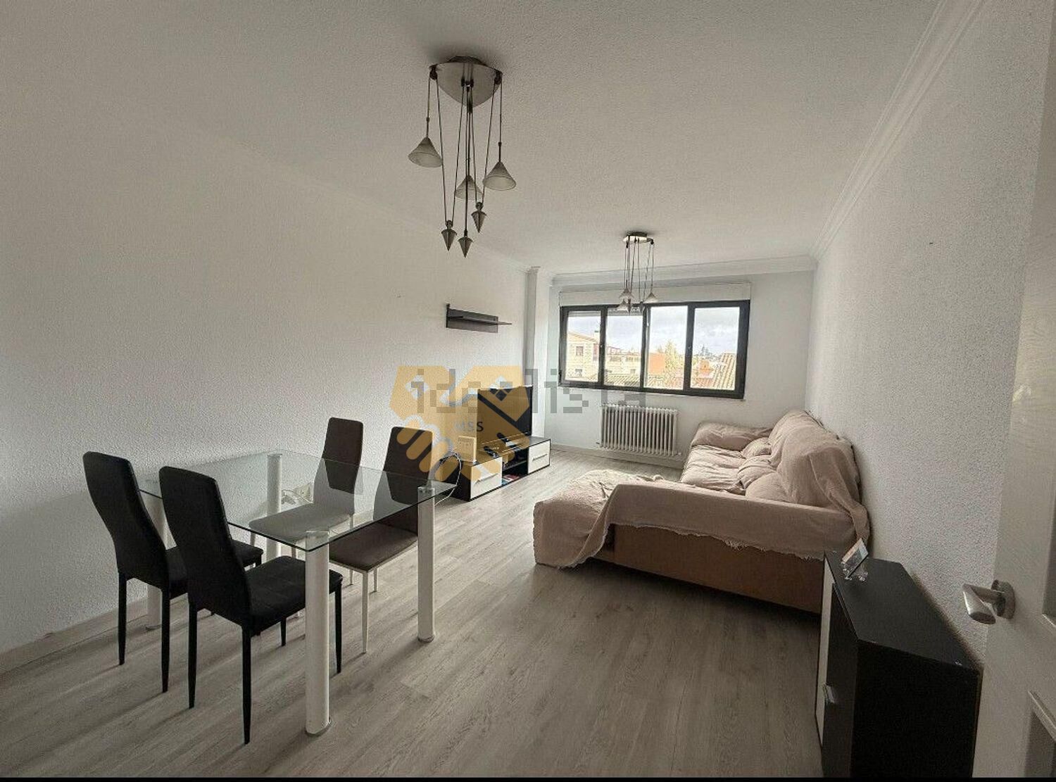 Living room of Flat to rent in Salamanca Capital  with Heating, Storage room and Balcony