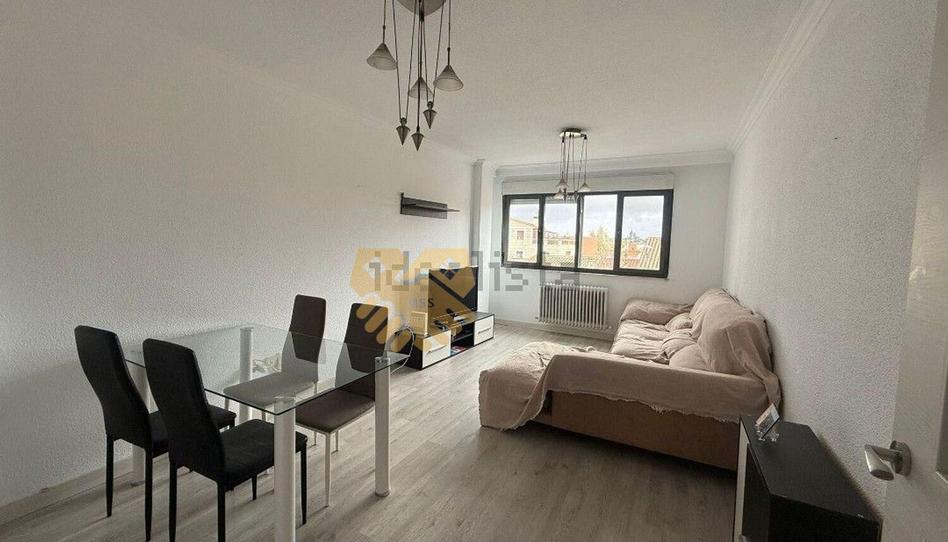 Photo 1 of Flat to rent in Tejares - Chamberí - Alcades, Salamanca